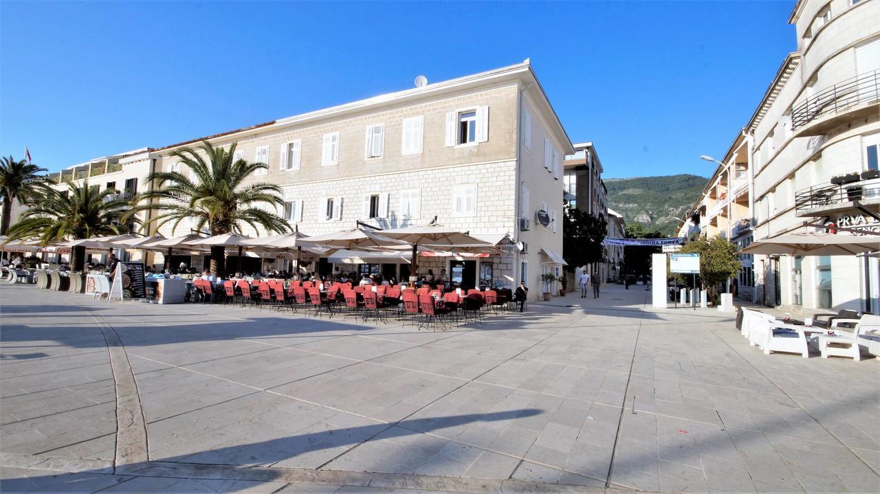 Kala Apartment Tivat Luaran gambar